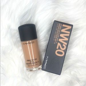 MAC STUDIO FIX FOUNDATION NW20